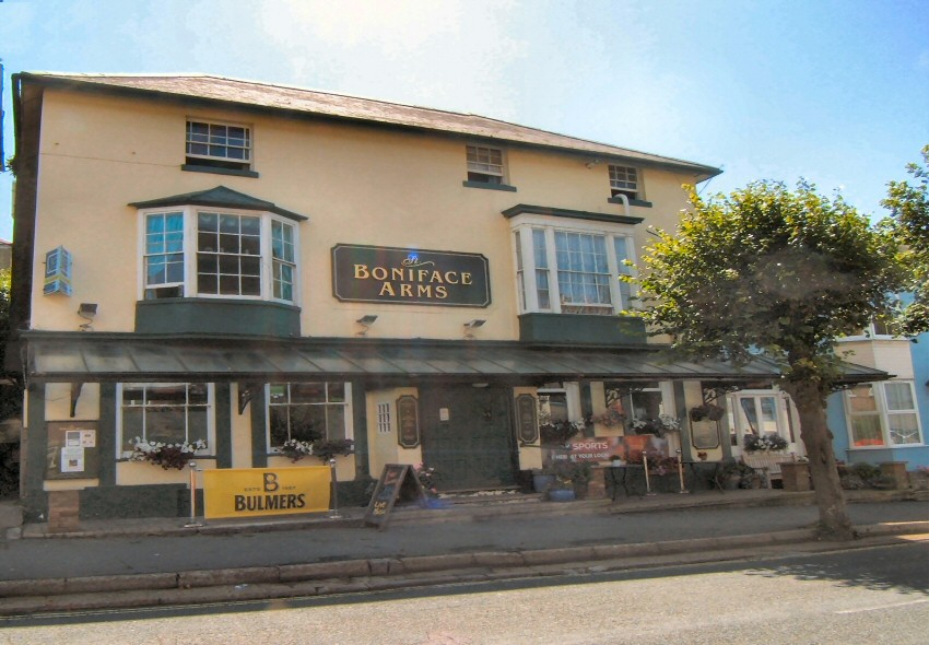 Commercial with 7 bedrooms in Ventnor, Isle of Wight, £225,000 - sold